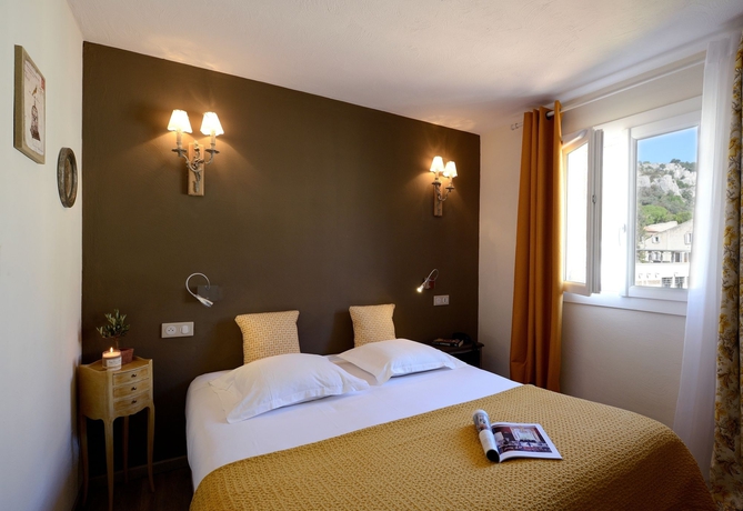 Imagen de la habitación del Hotel The Originals Boutique, Du Parc. Foto 6