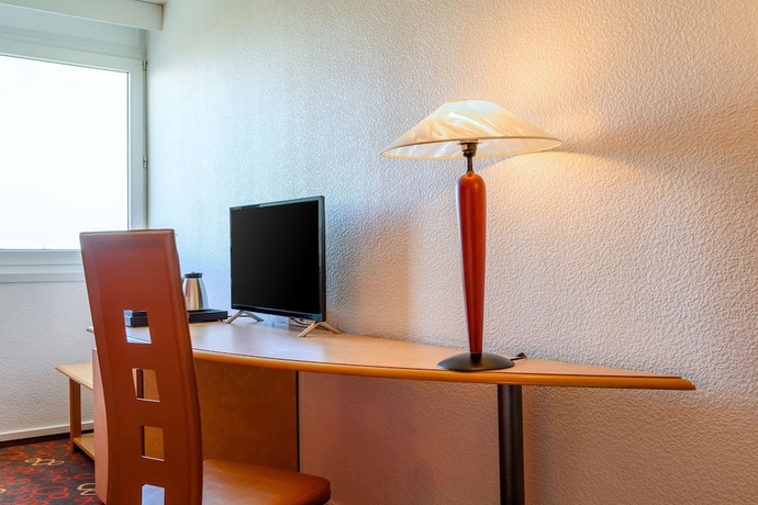 Imagen de la habitación del Hotel The Originals Boutique, Hôtel Beauséjour, Poitiers Nord Futuroscope. Foto 11