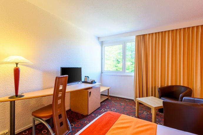 Imagen de la habitación del Hotel The Originals Boutique, Hôtel Beauséjour, Poitiers Nord Futuroscope. Foto 14