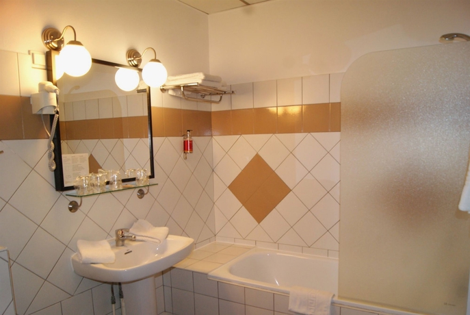 Imagen de la habitación del Hotel The Originals Boutique, Hôtel Danieli, Avignon. Foto 7