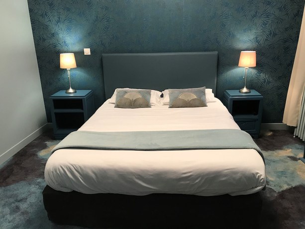 Imagen de la habitación del Hotel The Originals Boutique, H&ocirc;tel Victoria. Foto 10