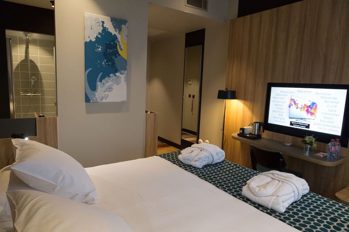 Imagen de la habitación del Hotel The Originals Boutique, Hôtel des Sources. Foto 6