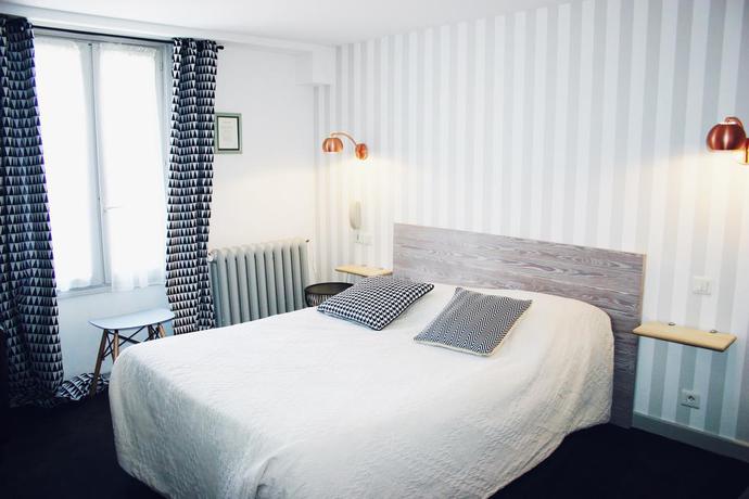 Imagen de la habitación del Hotel The Originals Boutique, La Colonne De Bronze. Foto 3