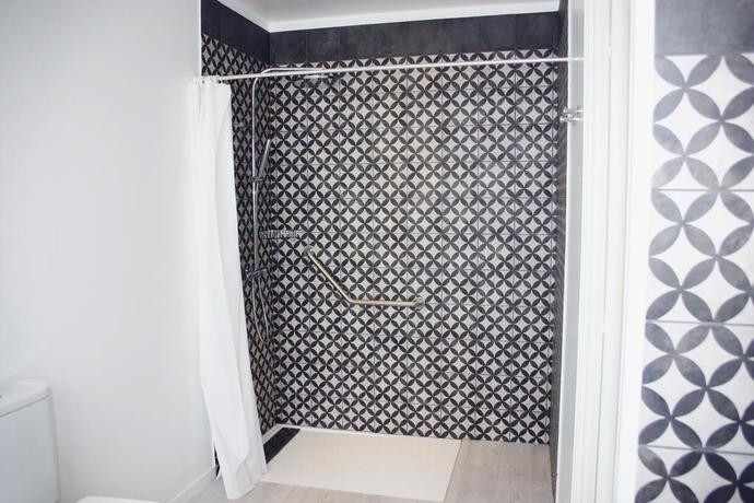 Imagen de la habitación del Hotel The Originals Boutique, La Colonne De Bronze. Foto 4