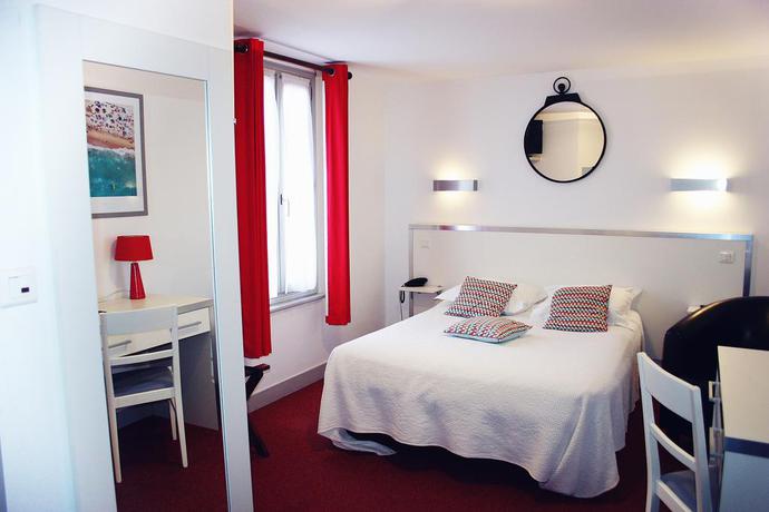 Imagen de la habitación del Hotel The Originals Boutique, La Colonne De Bronze. Foto 5