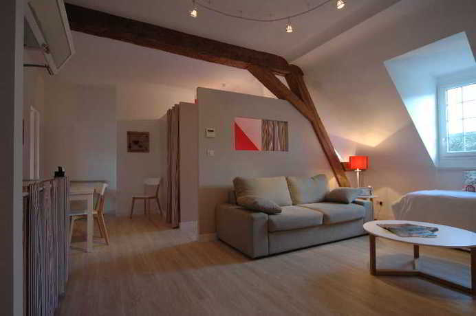 Imagen de la habitación del Hotel The Originals Boutique, Le Londres, Saumur. Foto 18