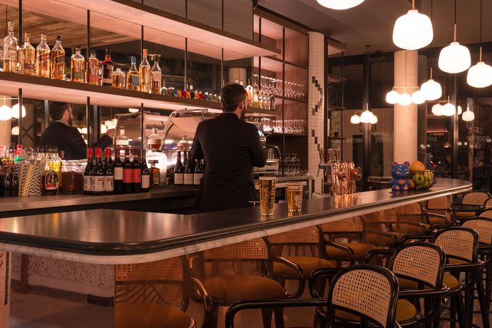 Imagen del bar/restaurante del Hotel The Originals Boutique, Maison Montmartre, Paris Les Puces. Foto 7