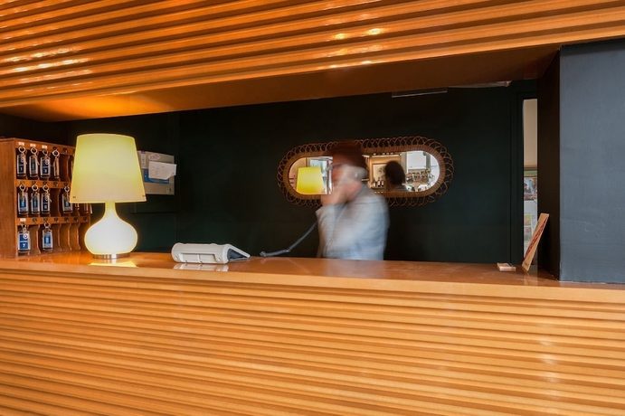 Imagen de los interiores del Hotel The Originals Boutique, Ô Gayot. Foto 11