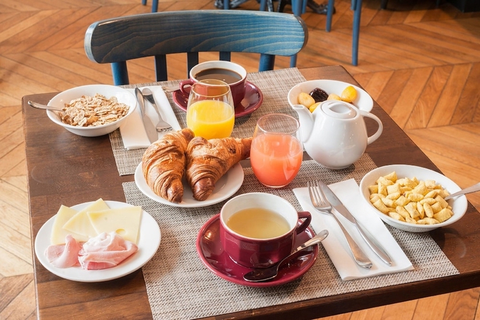 Imagen del bar/restaurante del Hotel The Originals Boutique, Ô Gayot. Foto 5