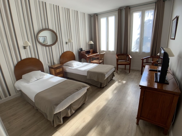 Imagen de la habitación del Hotel The Originals Boutique, Roca-fortis, Rochefort. Foto 17