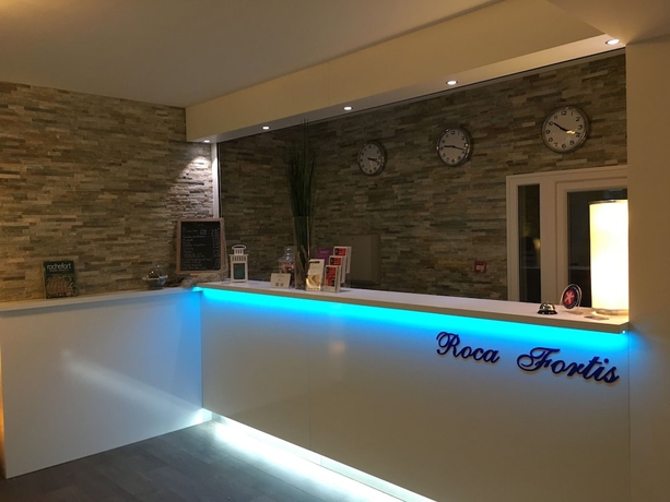 Imagen de los interiores del Hotel The Originals Boutique, Roca-fortis, Rochefort. Foto 19