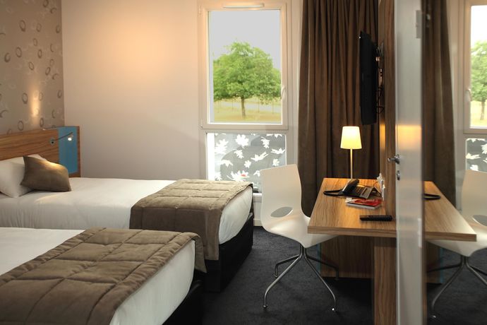 Imagen de la habitación del Hotel The Originals Boutique, Saint James Nantes. Foto 5