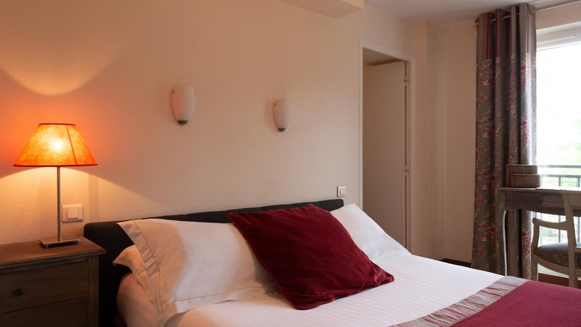 Imagen de la habitación del Hotel The Originals Boutique Victoria Fontainebleau. Foto 19