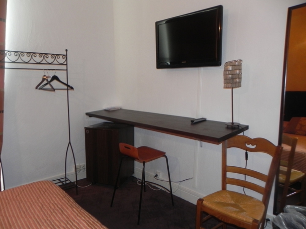 Imagen de la habitación del Hotel The Originals Boutique, Villa Montpensier. Foto 11