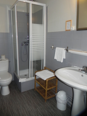 Imagen de la habitación del Hotel The Originals Boutique, Villa Montpensier. Foto 15