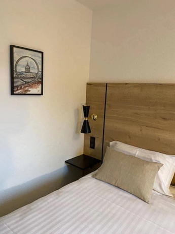 Imagen de la habitación del Hotel The Originals City, Agora. Foto 5