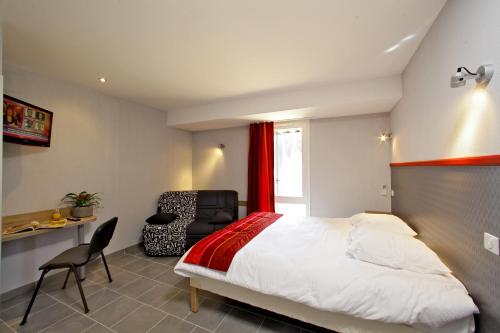 Imagen general del Hotel The Originals City, Albizia. Foto 4