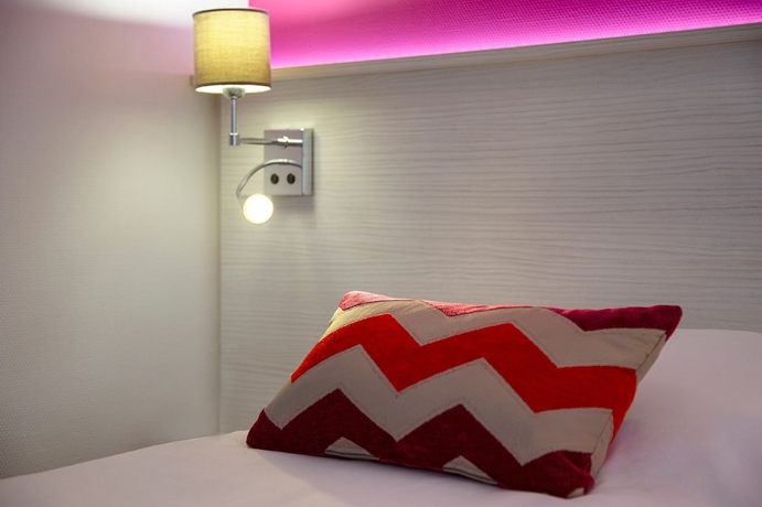 Imagen de la habitación del Hotel The Originals City, Aliz&eacute;a. Foto 7