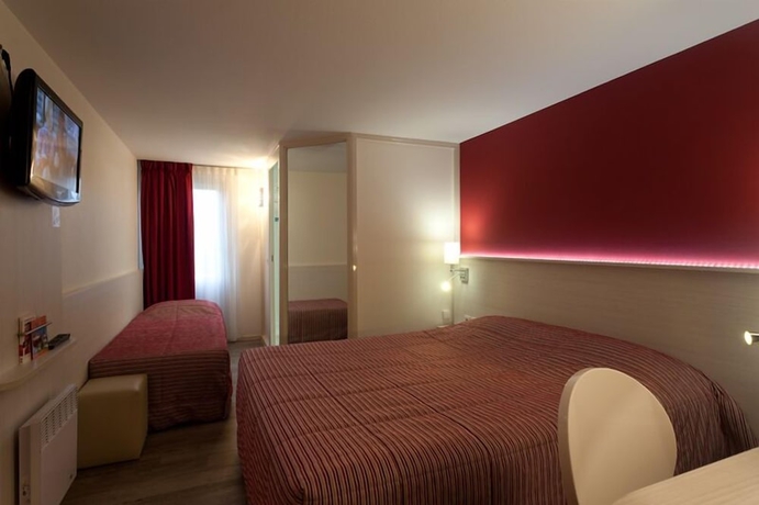 Imagen de la habitación del Hotel The Originals City, Aliz&eacute;a. Foto 12