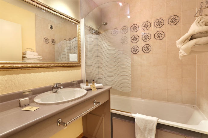 Imagen de la habitación del Hotel The Originals City, Alteora. Foto 11