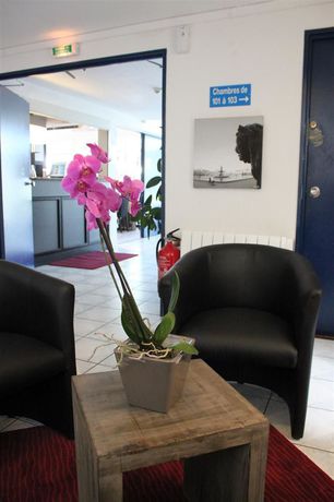 Imagen del bar/restaurante del Hotel The Originals City, Angers Sud – Le Village 49. Foto 6