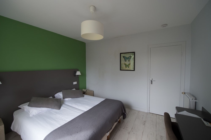 Imagen de la habitación del Hotel The Originals City, Armen Le Triton. Foto 7