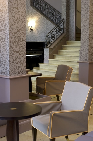 Imagen de los interiores del Hotel The Originals City, Astoria Vatican, Lourdes (inter-hotel). Foto 19