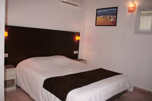 Imagen de la habitación del Hotel The Originals City, Azur, Fos Sur Mer. Foto 14