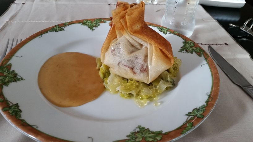 Imagen del bar/restaurante del Hotel The Originals City, Bordeaux Porte Du Bassin. Foto 3