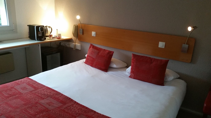 Imagen de la habitación del Hotel The Originals City, Bordeaux Porte Du Bassin. Foto 7