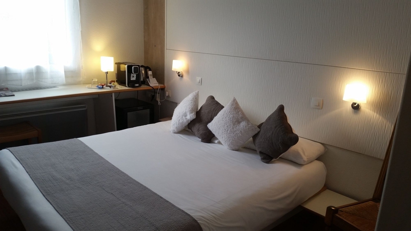 Imagen de la habitación del Hotel The Originals City, Bordeaux Porte Du Bassin. Foto 9