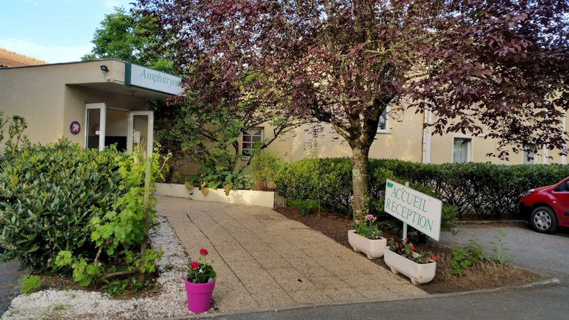 Imagen general del Hotel The Originals City, Bordeaux Porte Du Bassin. Foto 2