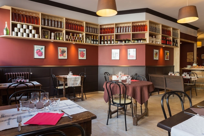 Imagen del bar/restaurante del Hotel The Originals City, Bristol. Foto 4