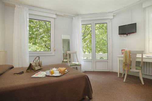 Imagen de la habitación del Hotel The Originals City, Cartier. Foto 3
