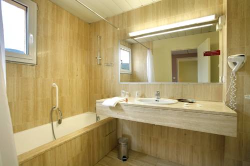 Imagen de la habitación del Hotel The Originals City, Cartier. Foto 6