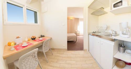 Imagen de la habitación del Hotel The Originals City, Cartier. Foto 8