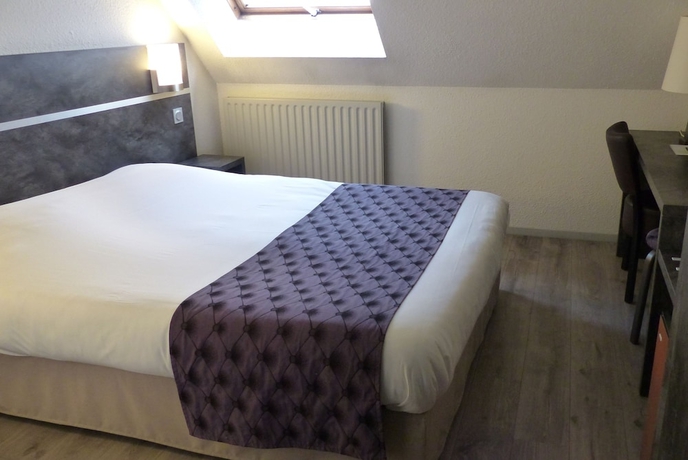 Imagen de la habitación del Hotel The Originals City, Castel Burgond. Foto 3