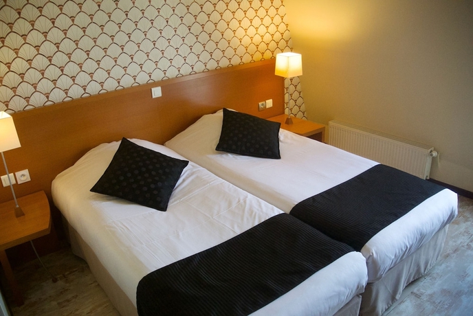 Imagen de la habitación del Hotel The Originals City, Castel Burgond. Foto 17