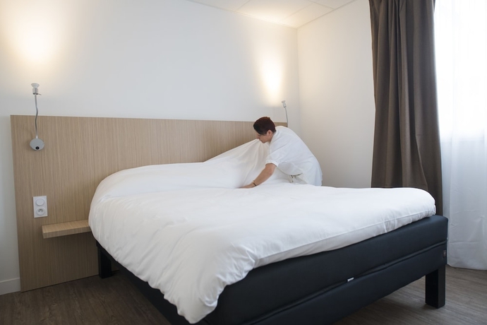 Imagen de la habitación del Hotel The Originals City Chantecler, Le Mans. Foto 13