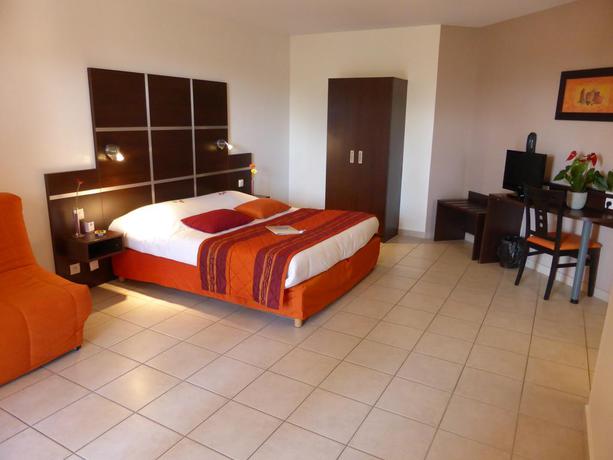 Imagen general del Hotel The Originals City, Côté Sud. Foto 3