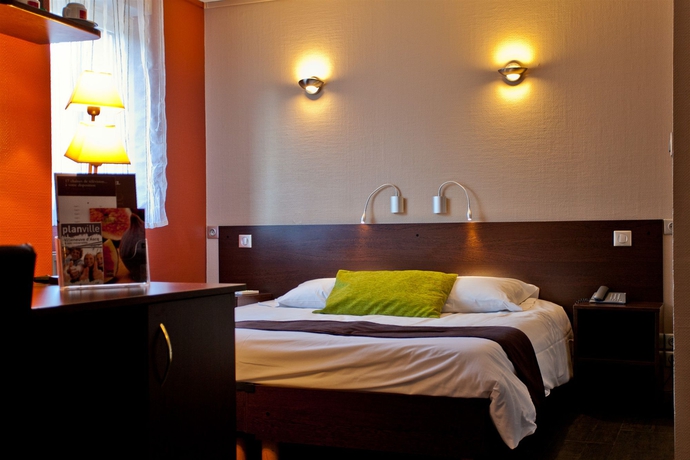 Imagen de la habitación del Hotel The Originals City Complexe Ascotel Lille Métropole. Foto 4