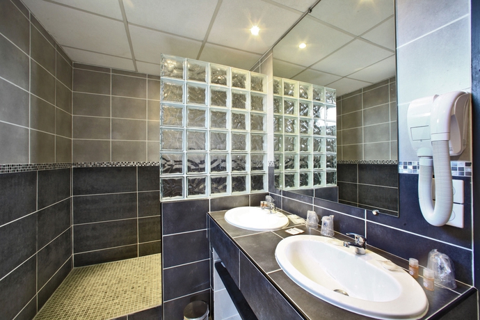 Imagen de la habitación del Hotel The Originals City, De Bordeaux, Bergerac. Foto 9