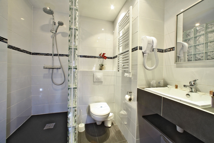 Imagen de la habitación del Hotel The Originals City, De Bordeaux, Bergerac. Foto 10