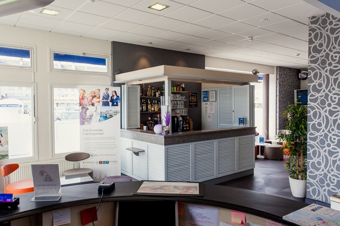 Imagen del bar/restaurante del Hotel The Originals City, De L'europe. Foto 4