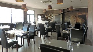 Imagen general del Hotel The Originals City, Des Arts. Foto 2