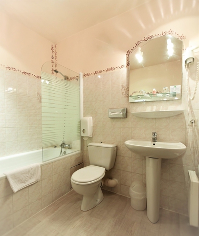 Imagen de la habitación del Hotel The Originals City, Du Parc, Avignon Est. Foto 9