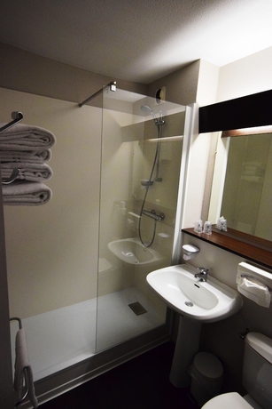 Imagen de la habitación del Hotel The Originals City, Du Phare, Bordeaux Mérignac. Foto 12