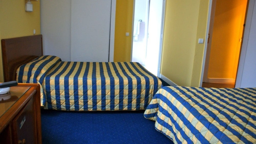 Imagen de la habitación del Hotel The Originals City, Frisia, Beaulieu-sur-mer. Foto 12