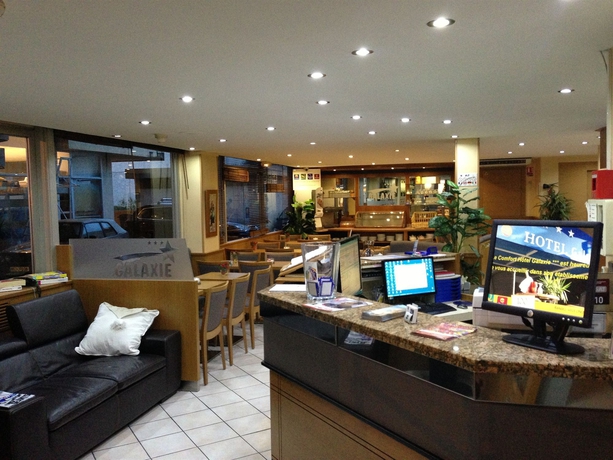 Imagen de los interiores del Hotel The Originals City, Galaxie, Nice Aéroport. Foto 16