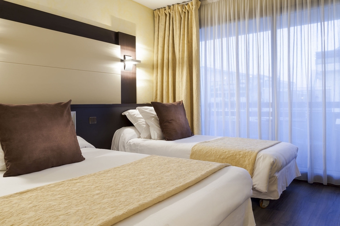 Imagen de la habitación del Hotel The Originals City, Galaxie, Nice Aéroport. Foto 15